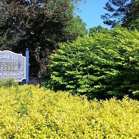 Hipwell'S Motel Fonthill ภายนอก รูปภาพ