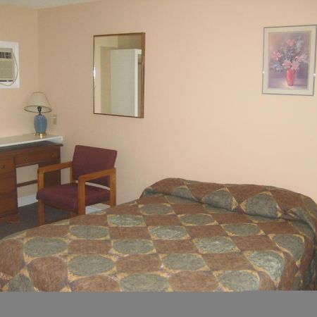 Hipwell'S Motel Fonthill ภายนอก รูปภาพ