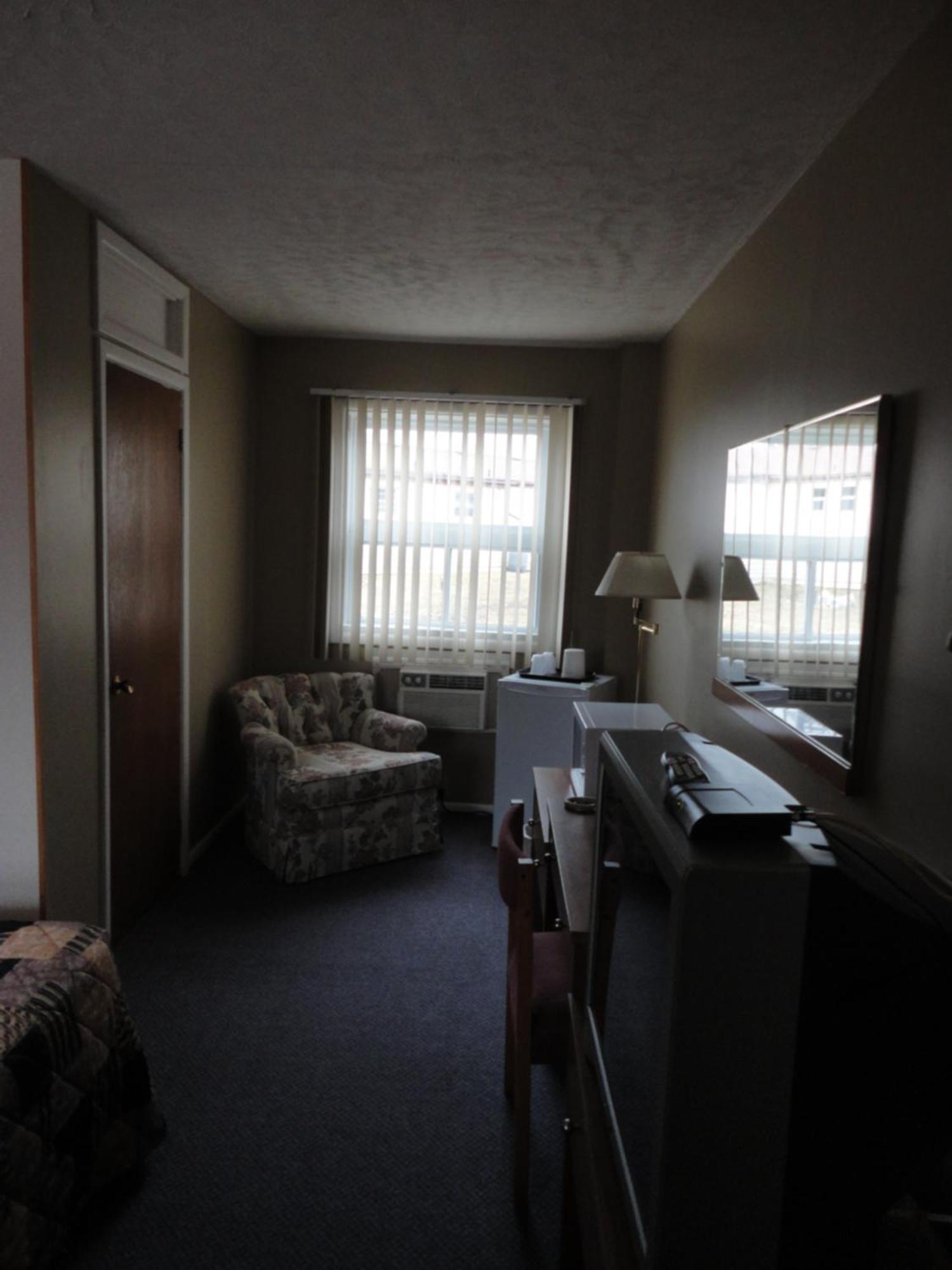 Hipwell'S Motel Fonthill ภายนอก รูปภาพ