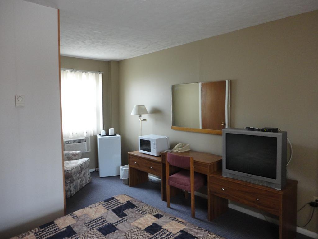 Hipwell'S Motel Fonthill ภายนอก รูปภาพ