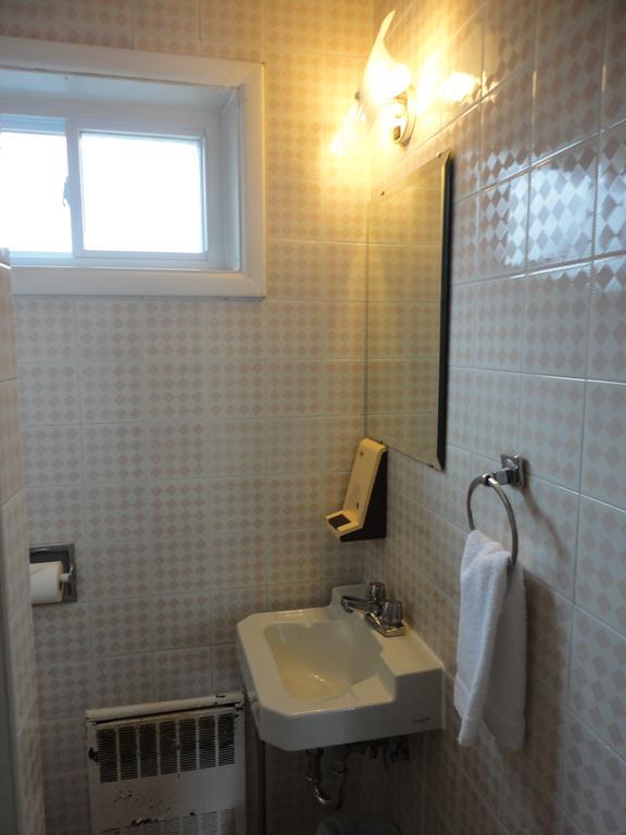 Hipwell'S Motel Fonthill ภายนอก รูปภาพ